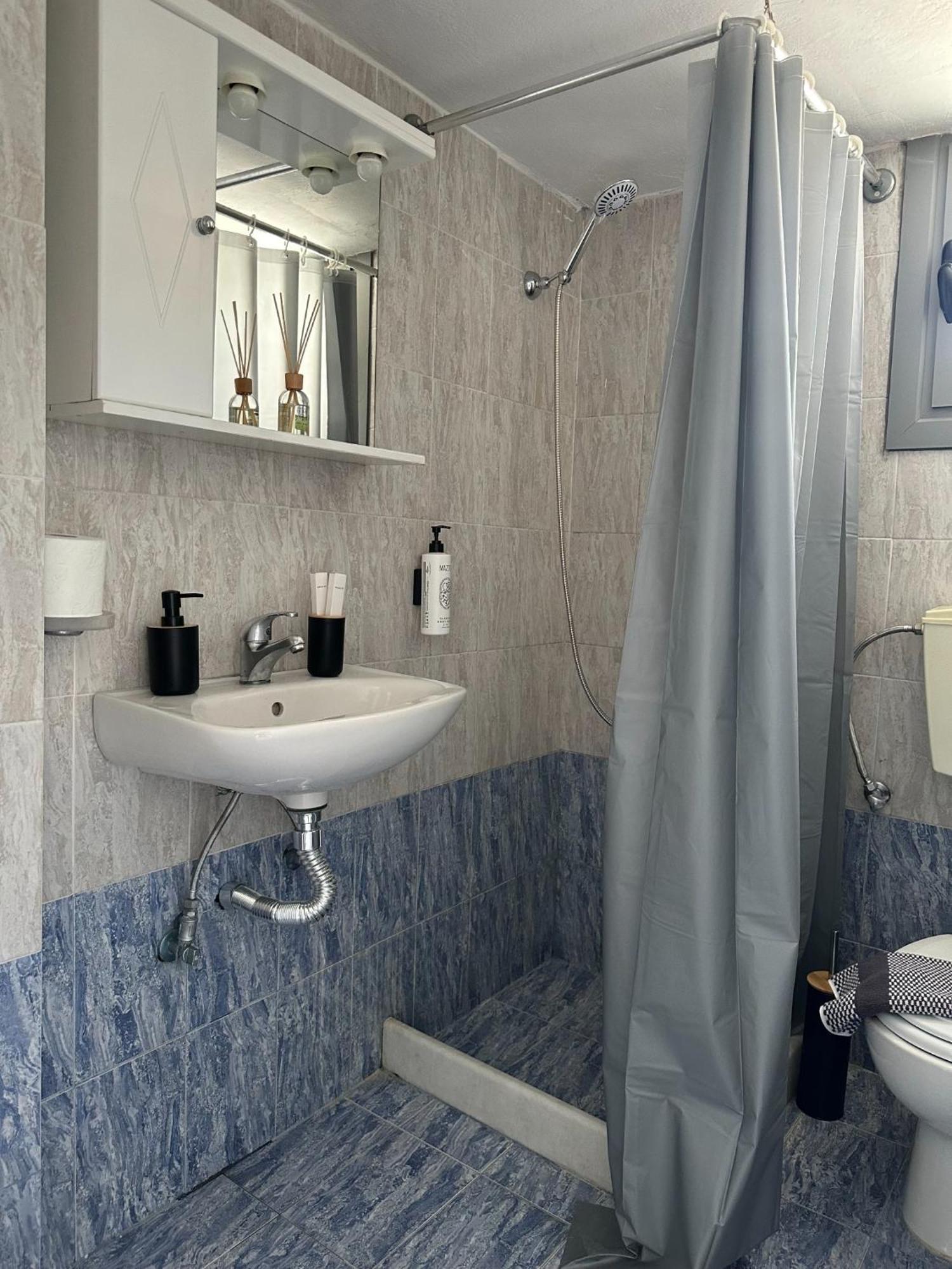 Nicole Rooms Santorini Vothon Exterior photo